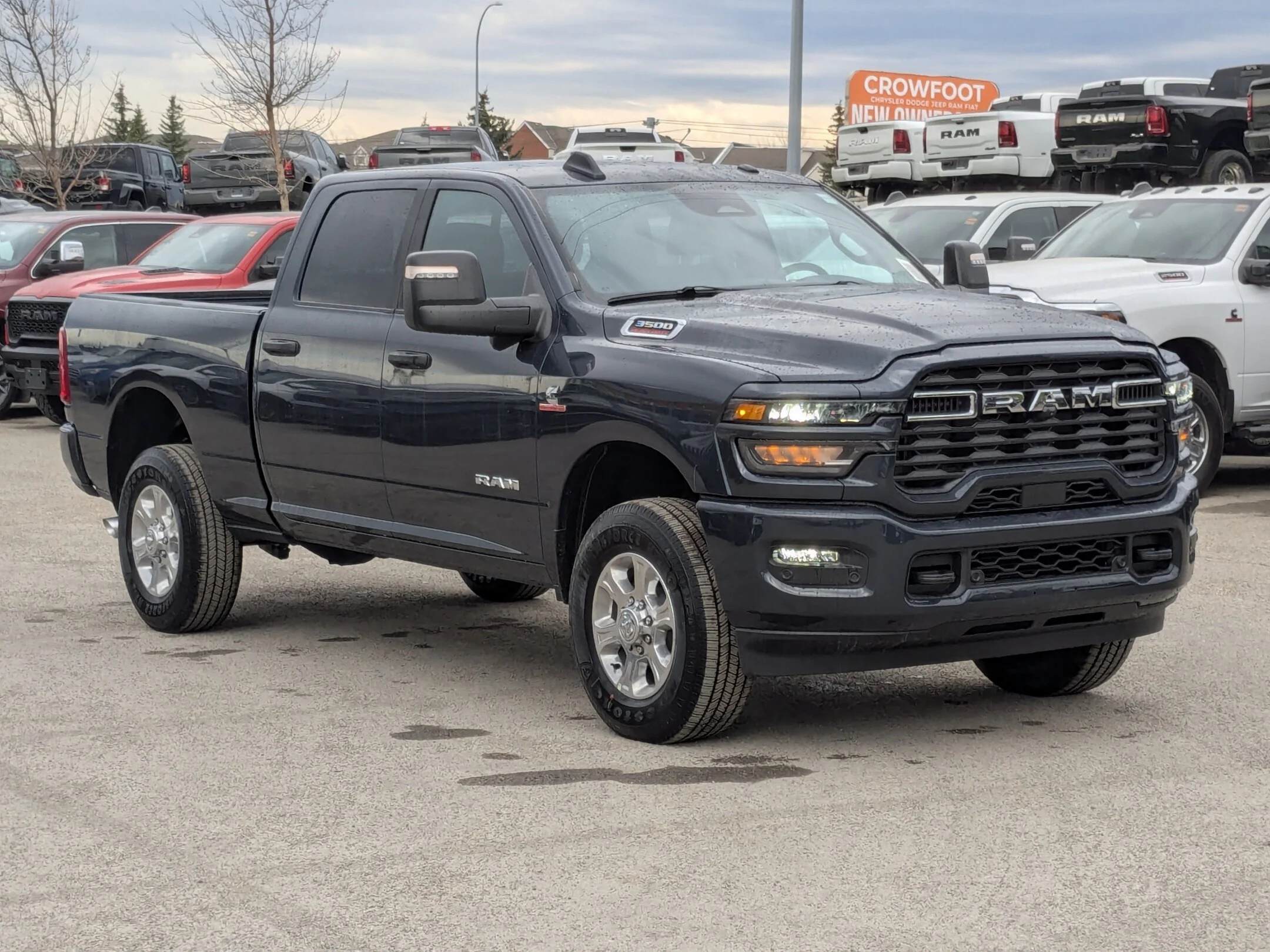 New 2026 Blue RAM Big Horn - - Level 2 Plus Grp - Sport Appearance Pkg - 5th Wheel/Gooseneck Prep - NAV & More! image 2