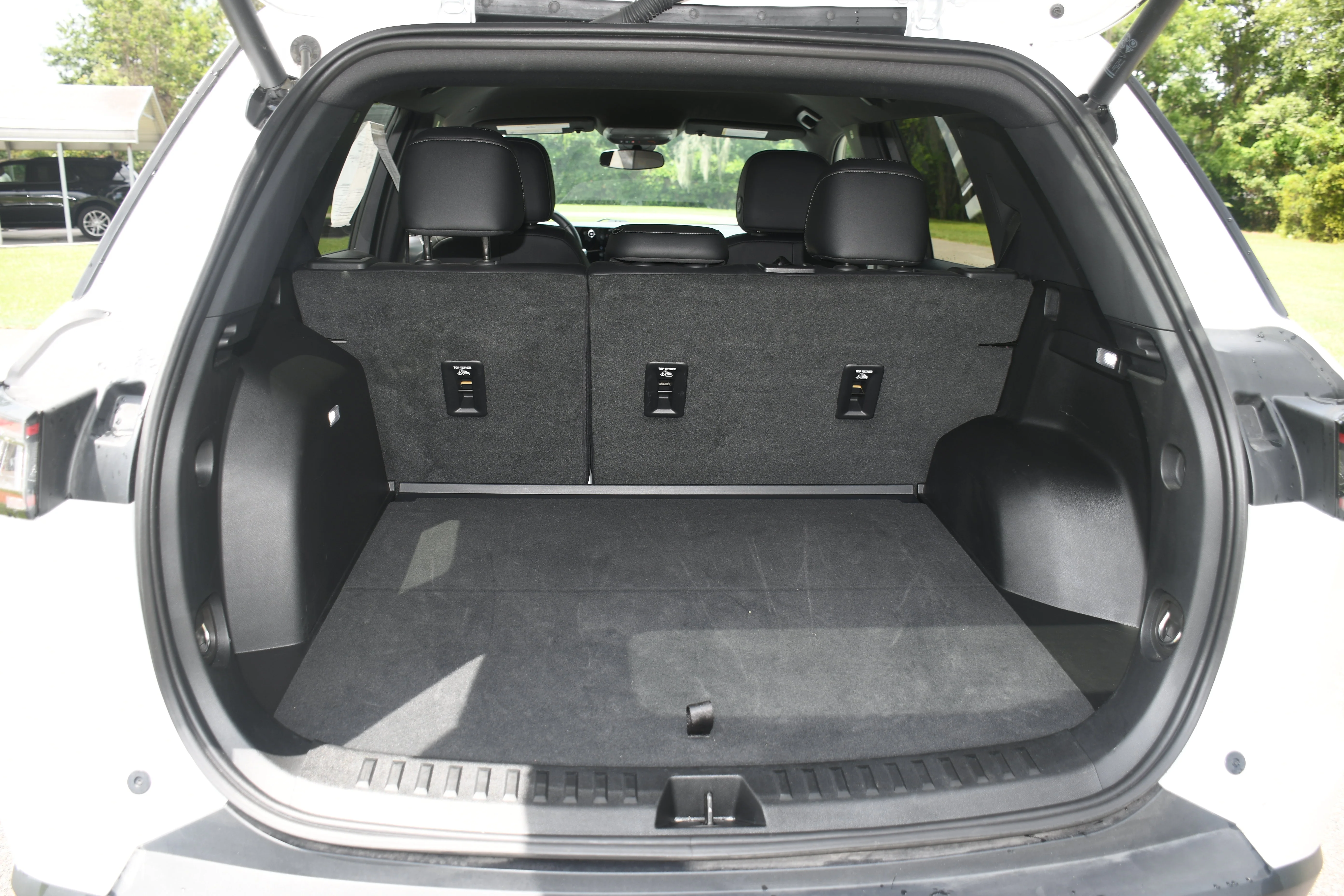 Used 2026 White Chevrolet LT image 16