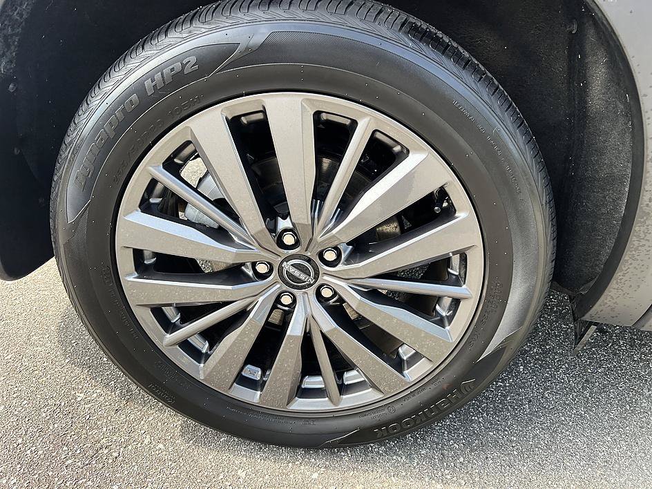 Used 2024 Gun Metallic Nissan SL image 11