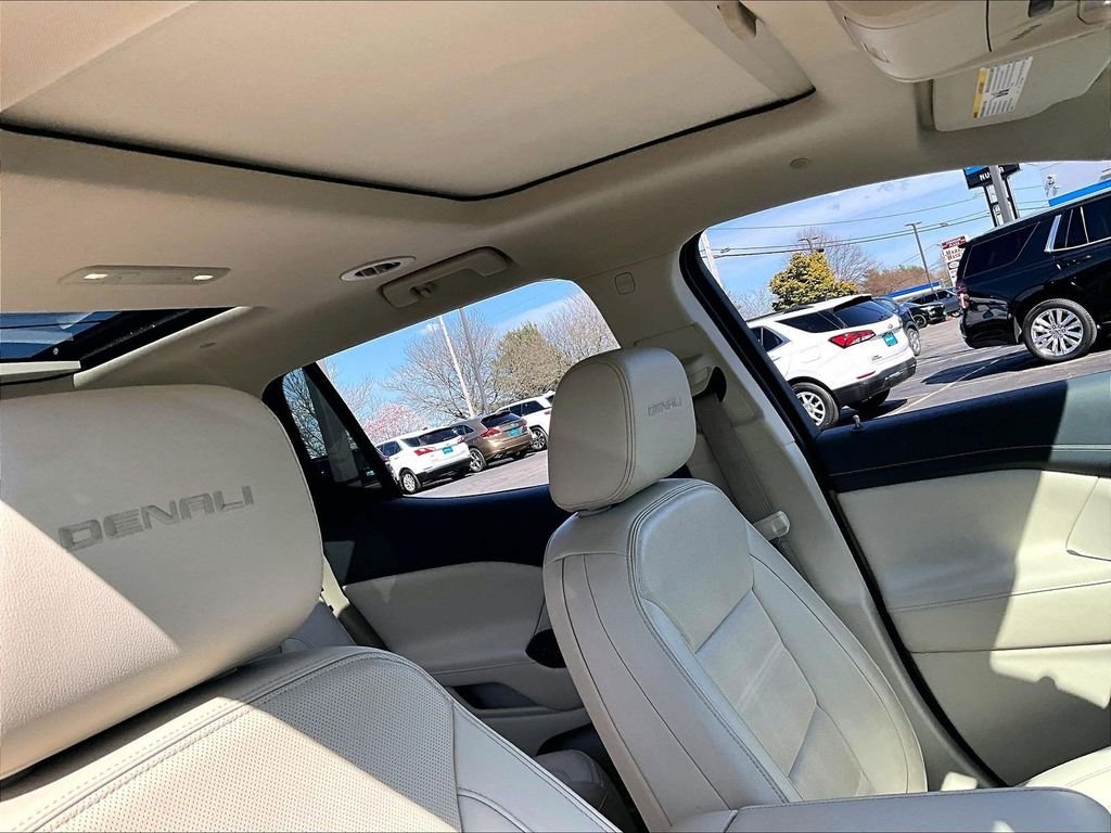 Used 2023 Red GMC Denali image 23