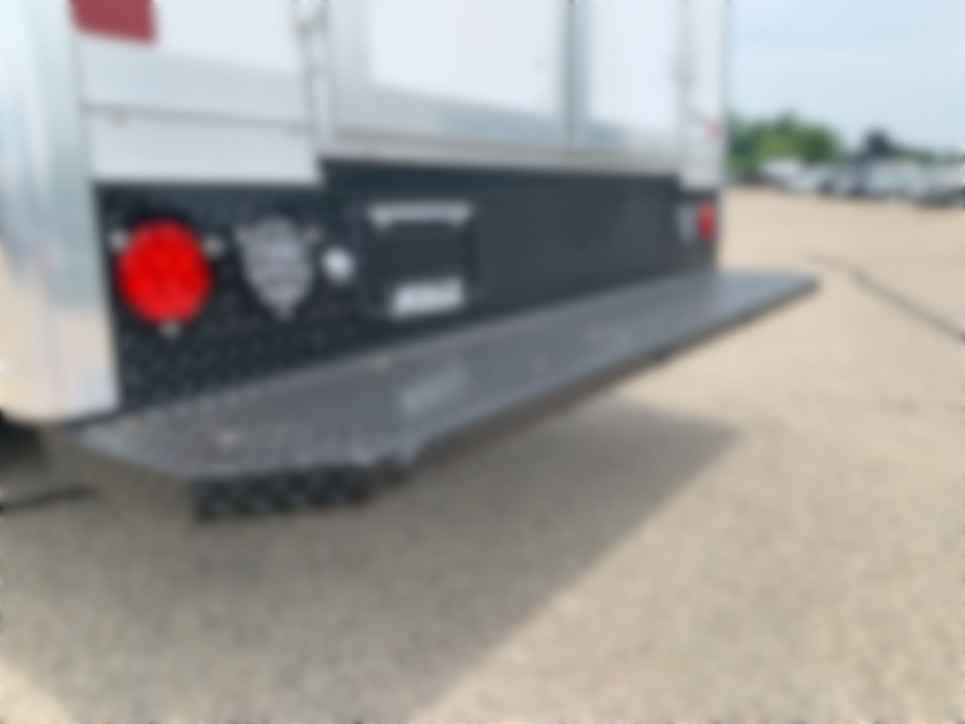 New 2025 Summit White GMC 1WT image 47