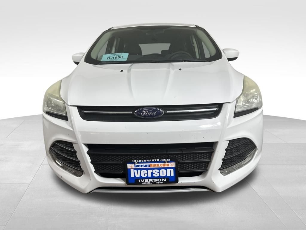 Used 2013 Ford Escape SE with VIN 1FMCU9G9XDUC95113 for sale in Huron, SD