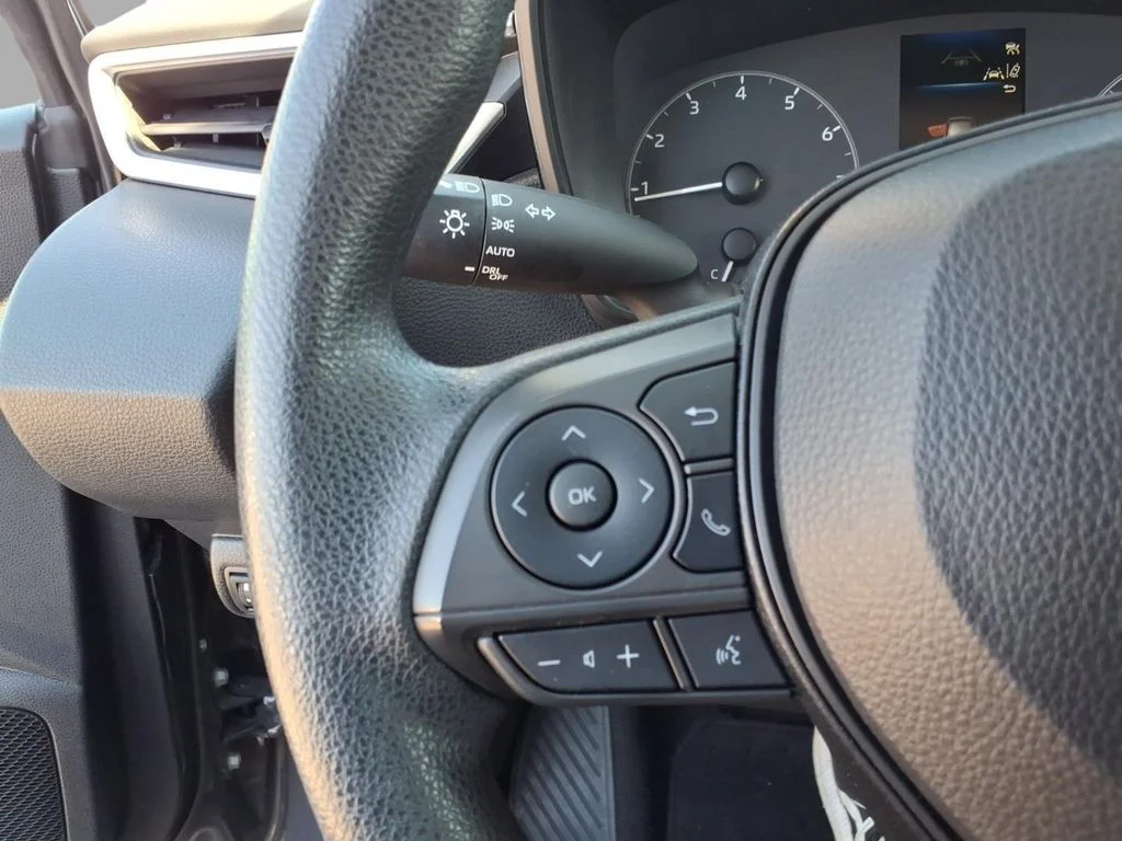 Used 2024  Toyota LE image 24