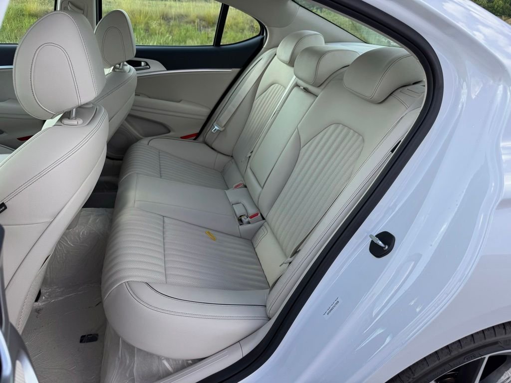 New 2026 White Genesis 2.5T PRESTIGE image 20