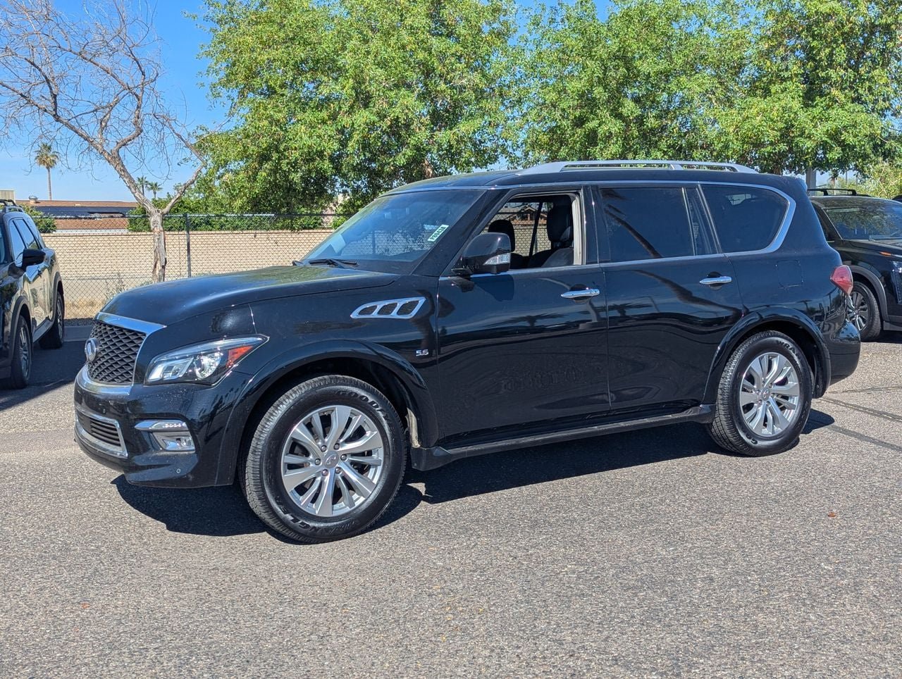 2016 INFINITI QX80 Base