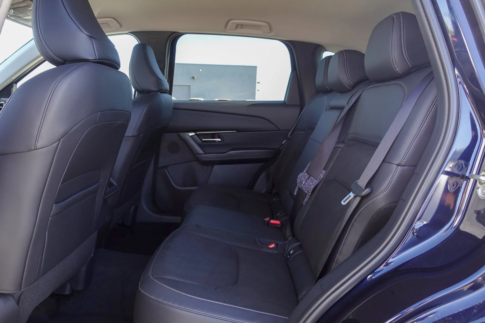 New 2026 Navy Blue Mica Mazda 2.5 S Preferred image 13