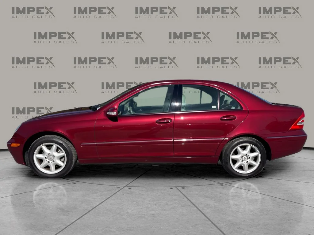 Used 2004 Red Mercedes-Benz C 320 image 2