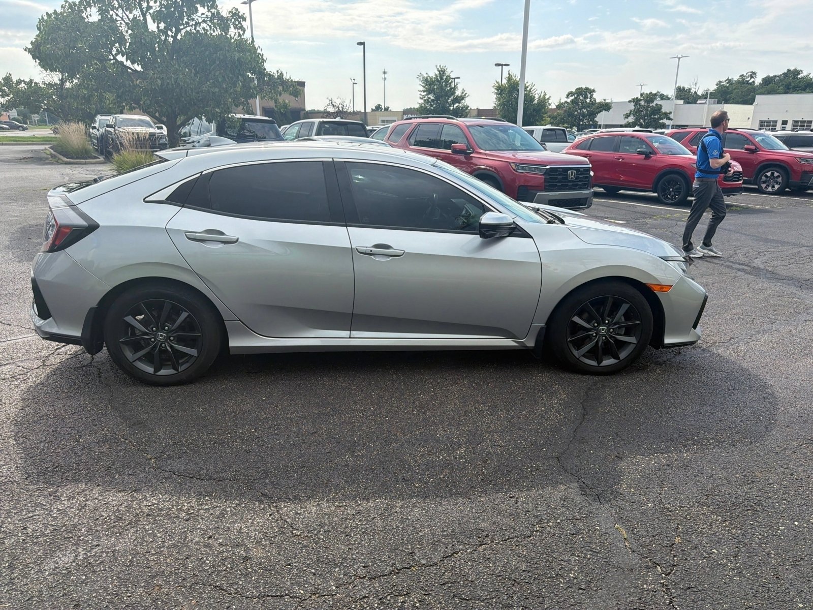 Used 2021 Lunar Silver Metallic Honda EX image 15