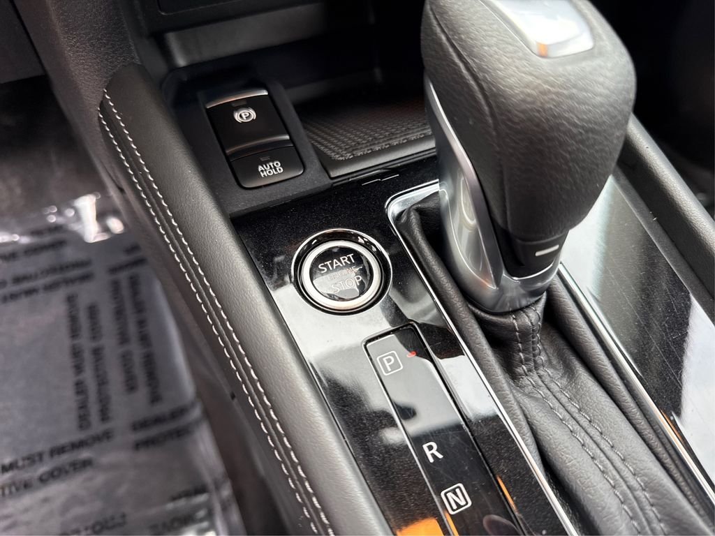 Used 2024 Gray Nissan SV image 28
