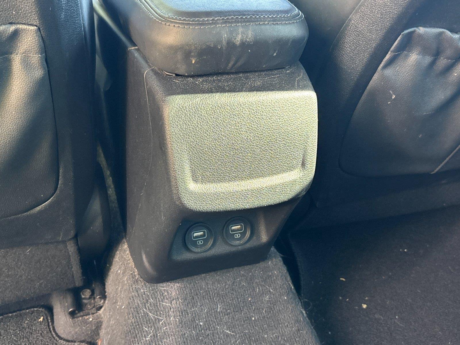 Used 2021 Glacial White Pearl KIA GTLINE image 31