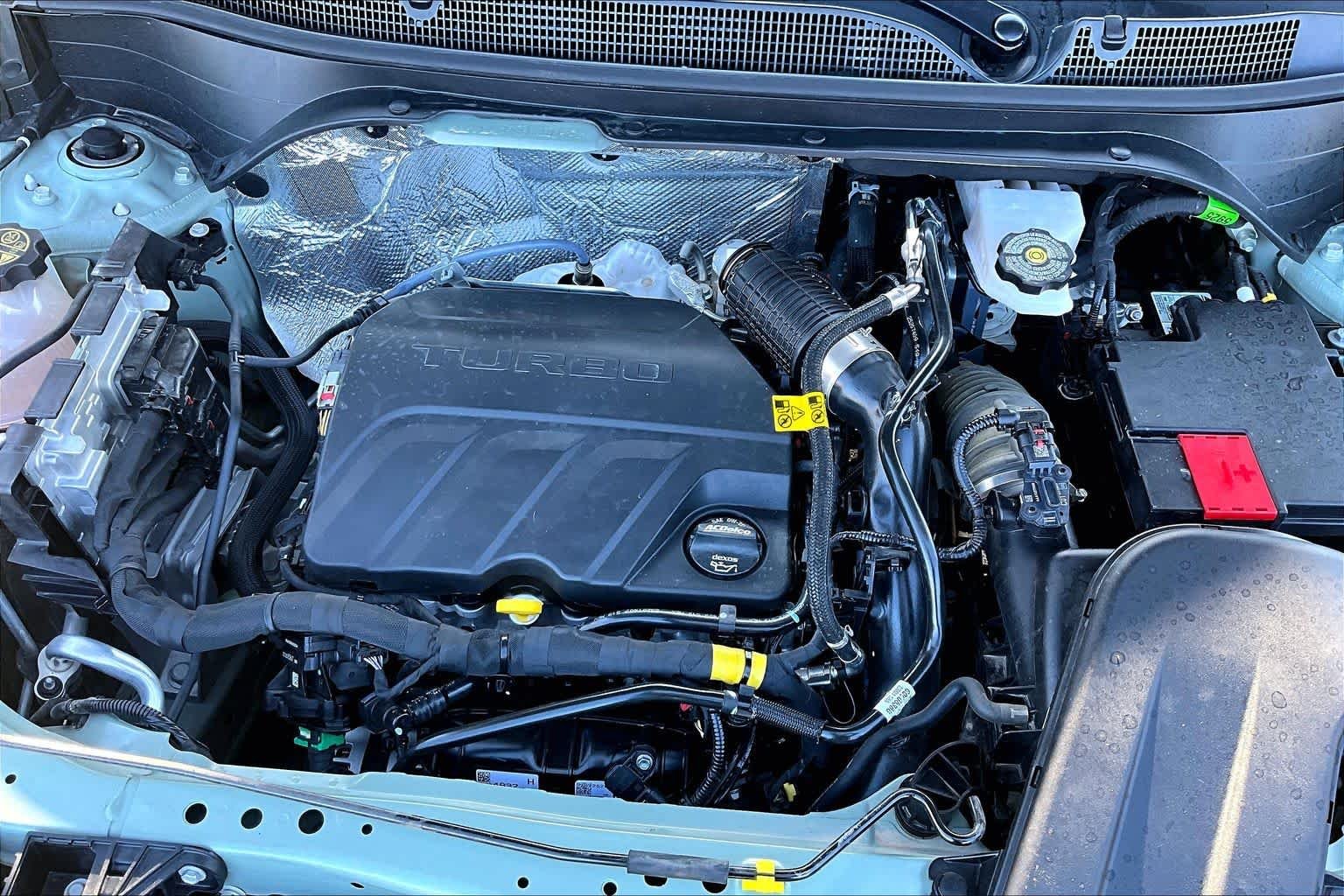 Used 2025 Cacti Green Chevrolet ACTIV image 32