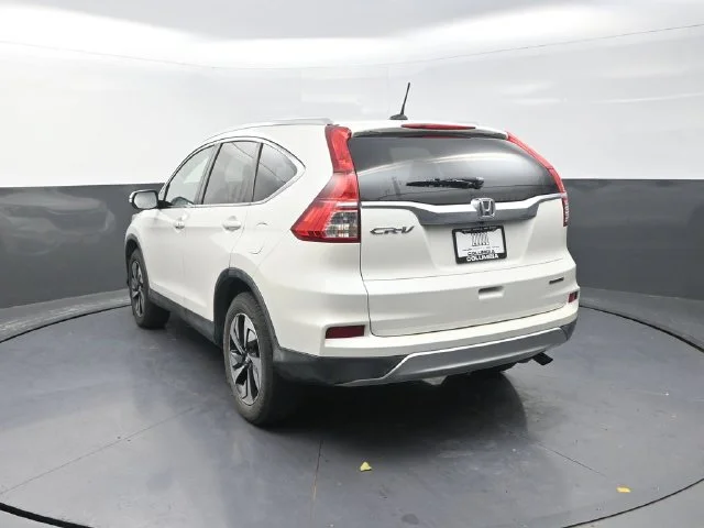 Used 2016  Honda Touring image 7