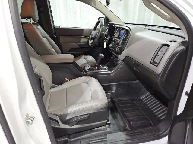 Used 2016 Summit White Chevrolet Work Truck image 13
