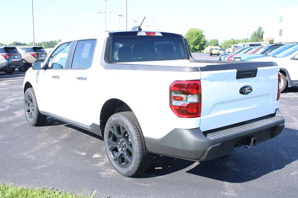 2025 Ford Maverick XLT - Photo 8
