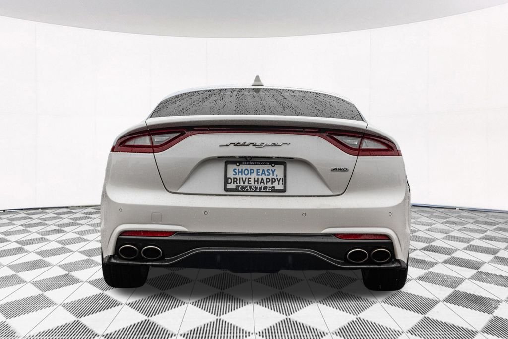 Used 2018 White Kia Premium image 9
