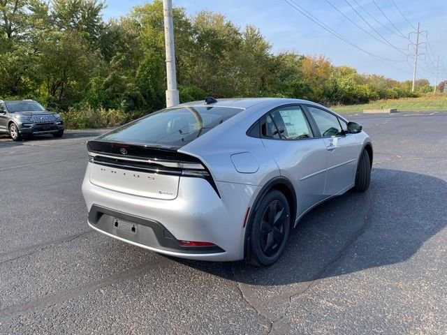 New 2026 Cutting Edge Toyota  SE image 5