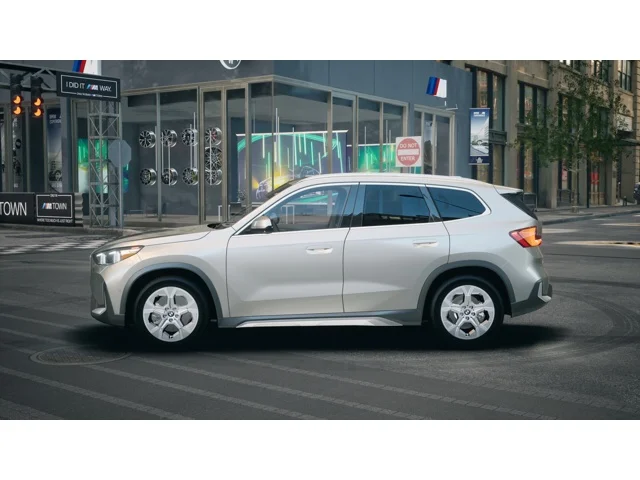 New 2026 Space Silver Metallic BMW xDrive28i image 4