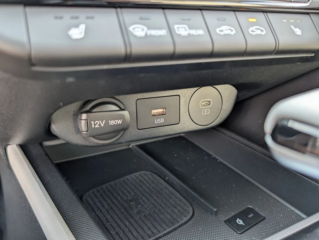 Used 2025 Gray Hyundai Limited image 27