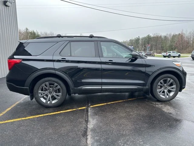 Used 2021 Black Ford XLT image 7