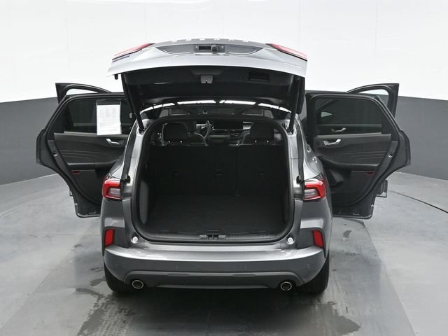 Used 2024 Gray Ford ST-Line Elite image 27