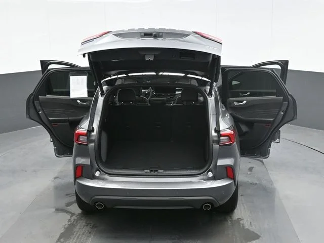 Used 2024 Gray Ford ST-Line Elite image 27
