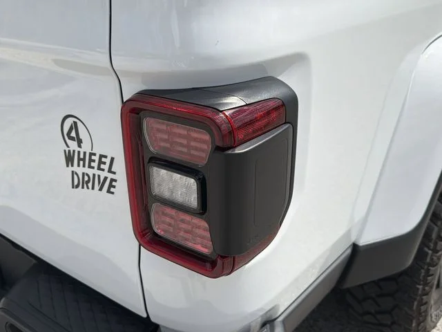 Used 2024 White Jeep Willys image 9