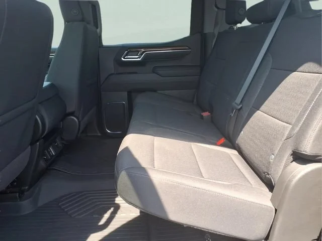 Used 2025 Cypress Gray Chevrolet LT image 18