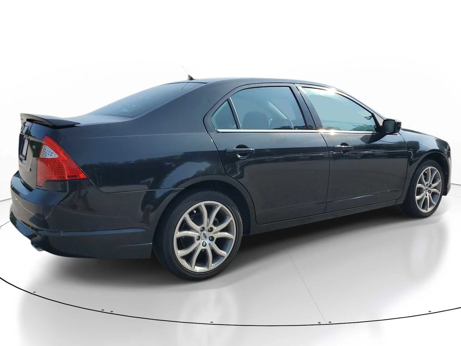 Pre-Owned 2012 Ford Fusion SE