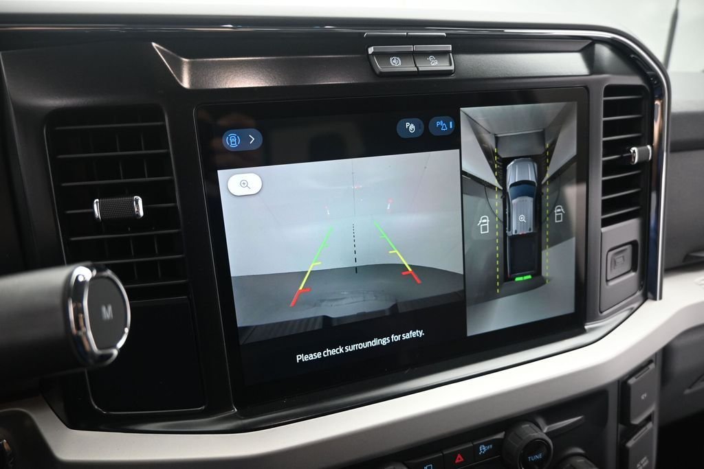 New 2026 Oxford White Ford XLT image 15