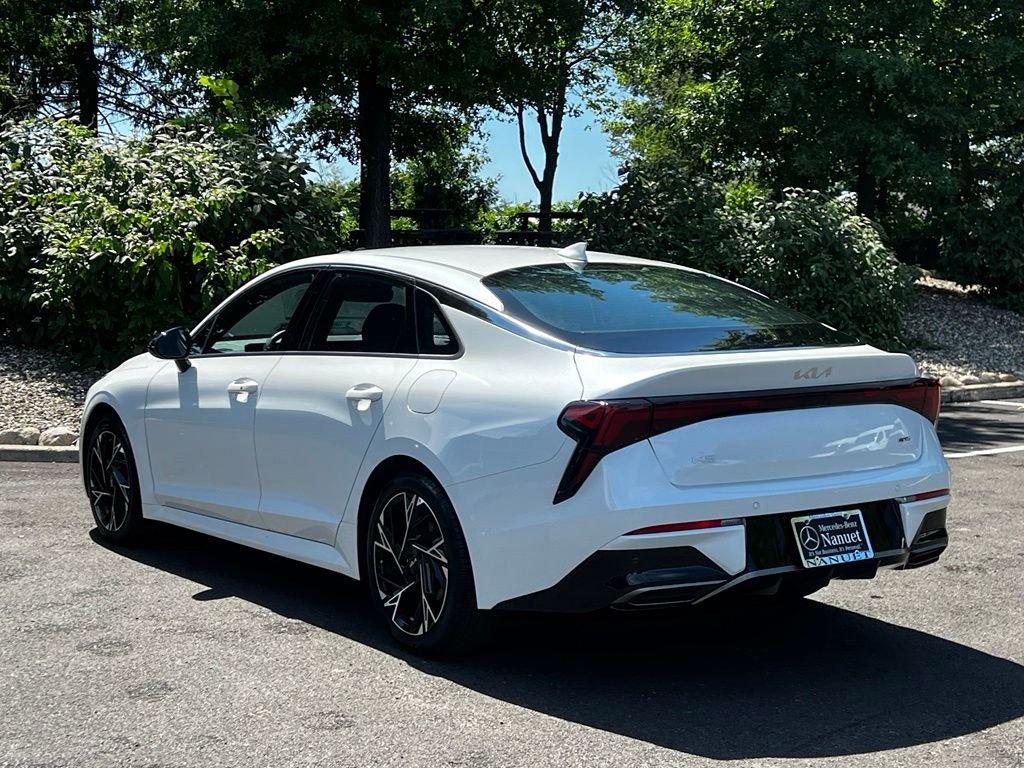 Used 2025 White Kia GT-Line image 7