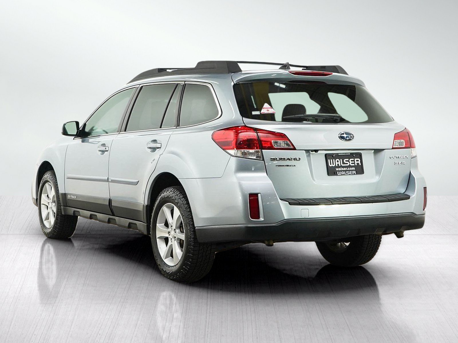 Used 2014 Ice Silver Metallic Subaru 3.6R image 3