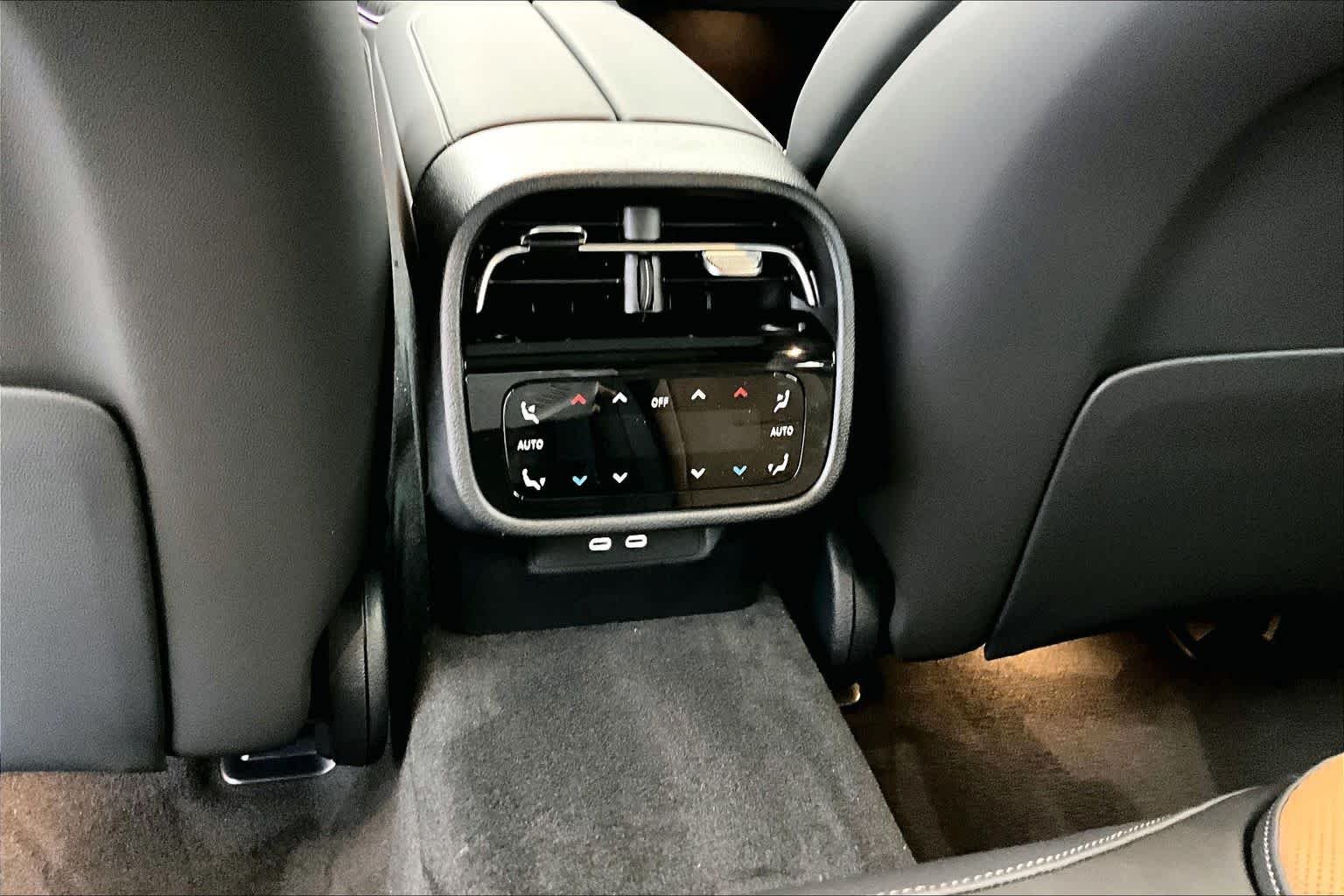 New 2026 Graphite Grey Metallic Mercedes-Benz AMG® E 53 E 4MATIC+ Wagon image 23