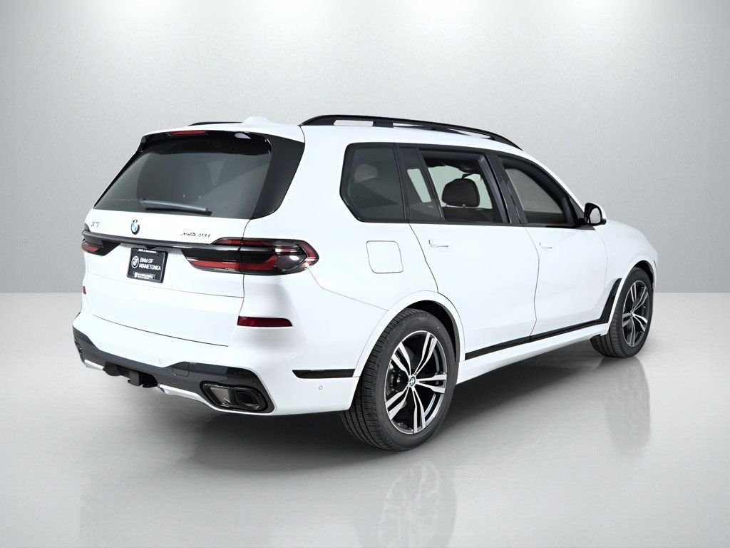 Used 2026 White BMW xDrive40i image 10