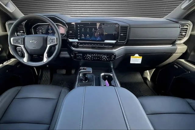 New 2026 Summit White Chevrolet LT Trail Boss image 5