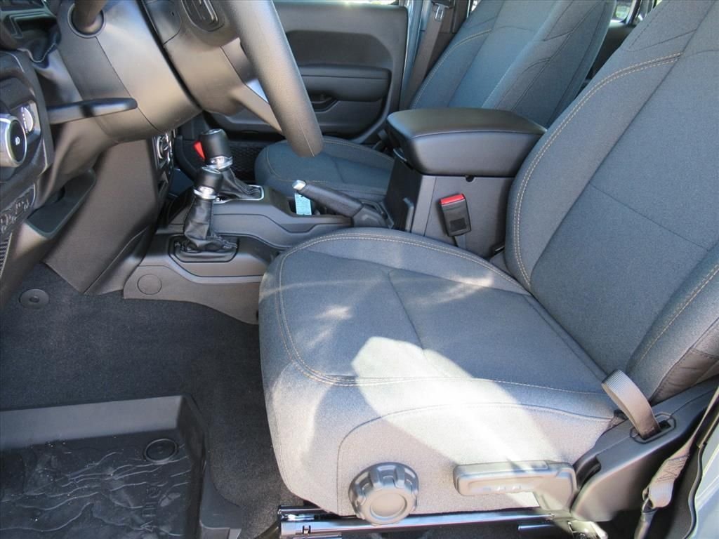 New 2026 Anvil Clear-Coat Exterior Paint Jeep Sport image 15