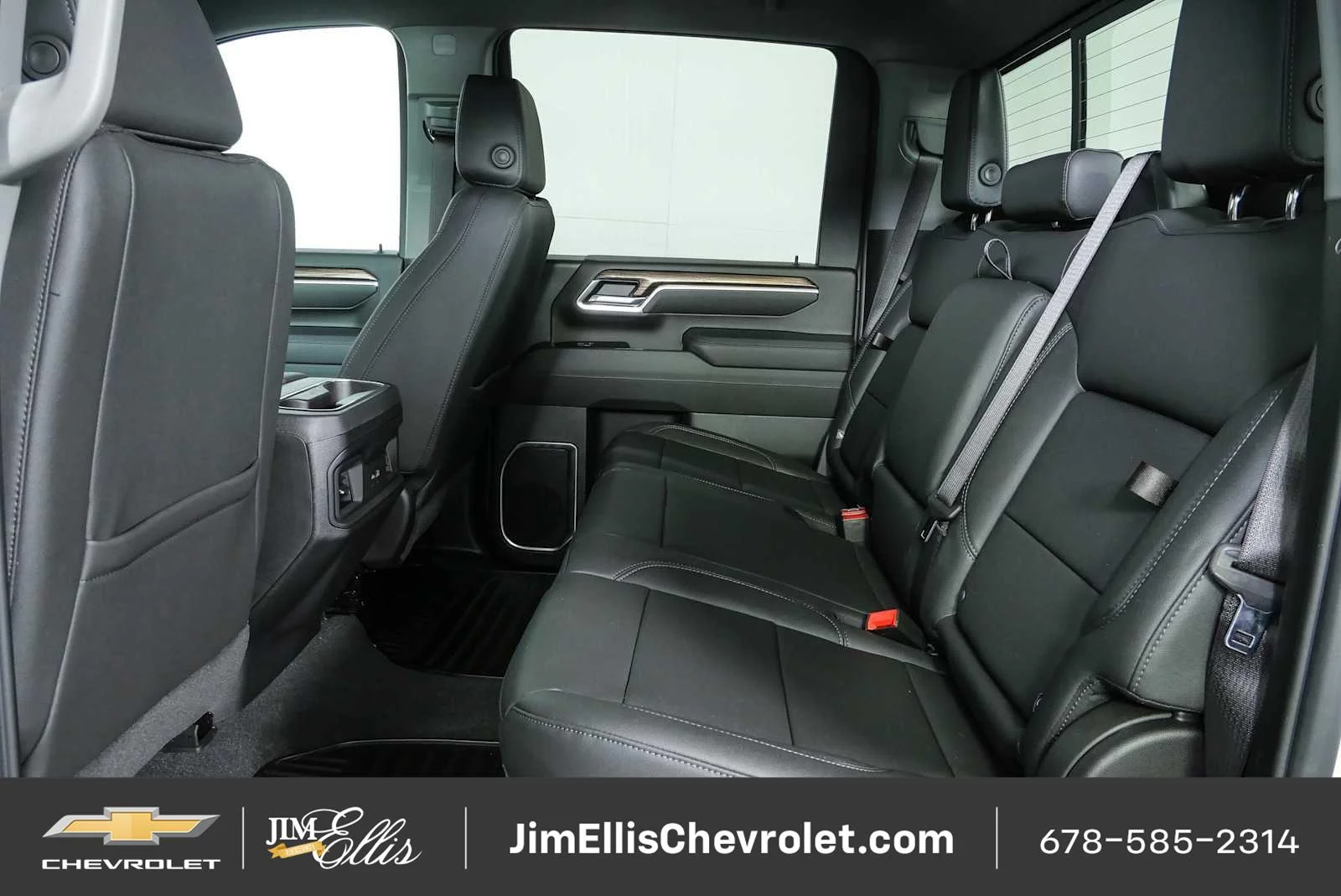 New 2026 Summit White Chevrolet LT DRW image 17
