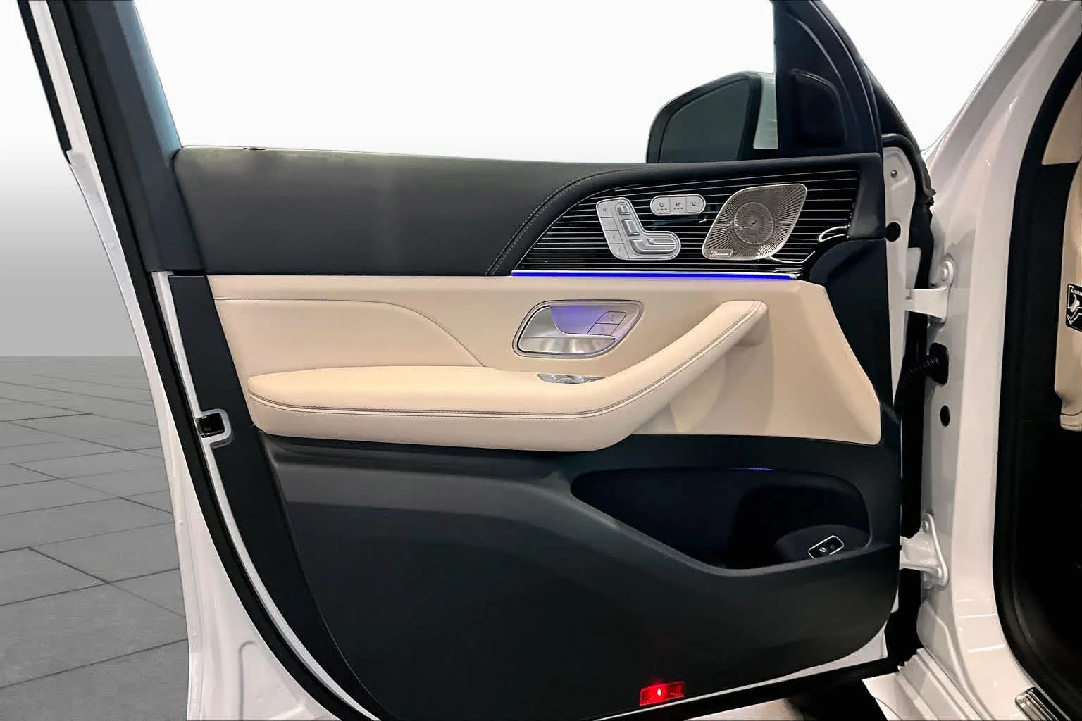 New 2026  Mercedes-Benz AMG® GLE 53 image 12