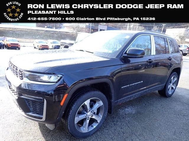New 2026 Diamond Black Crystal Pearlcoat Jeep Limited image 1