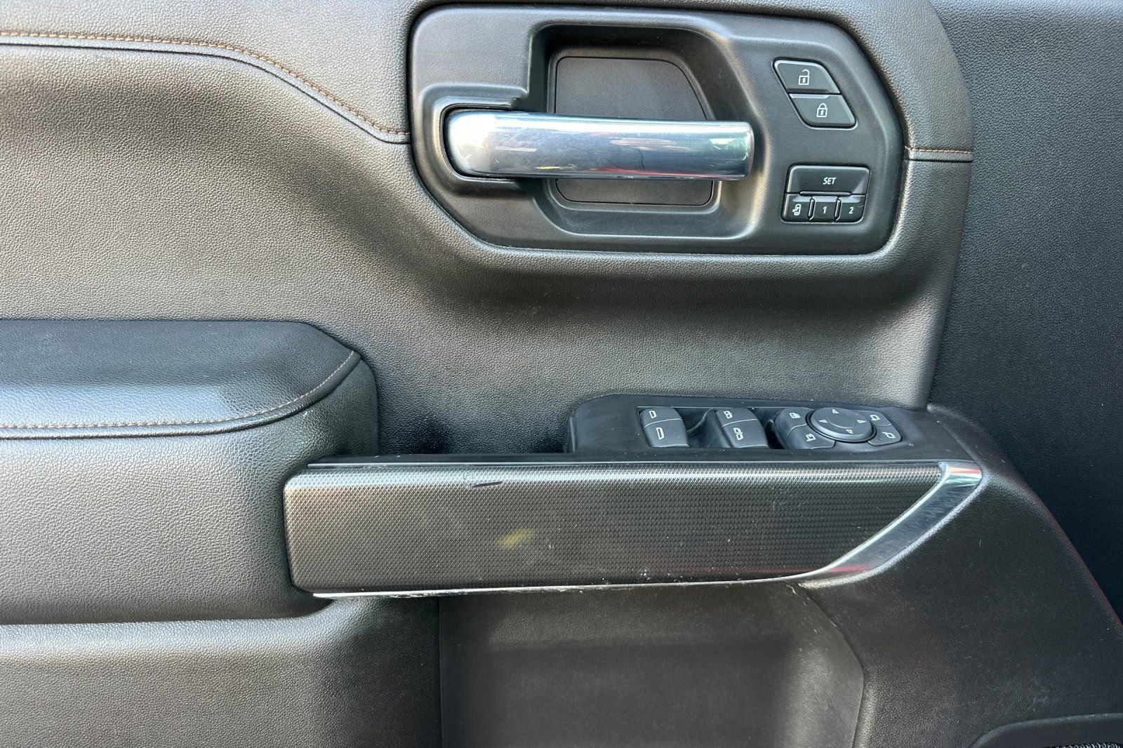 Used 2021 Red GMC AT4 image 10