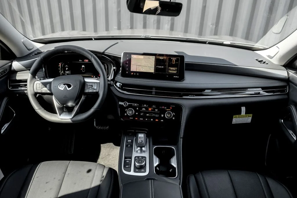 New 2027 WARM TITANIUM INFINITI Luxe AWD image 22