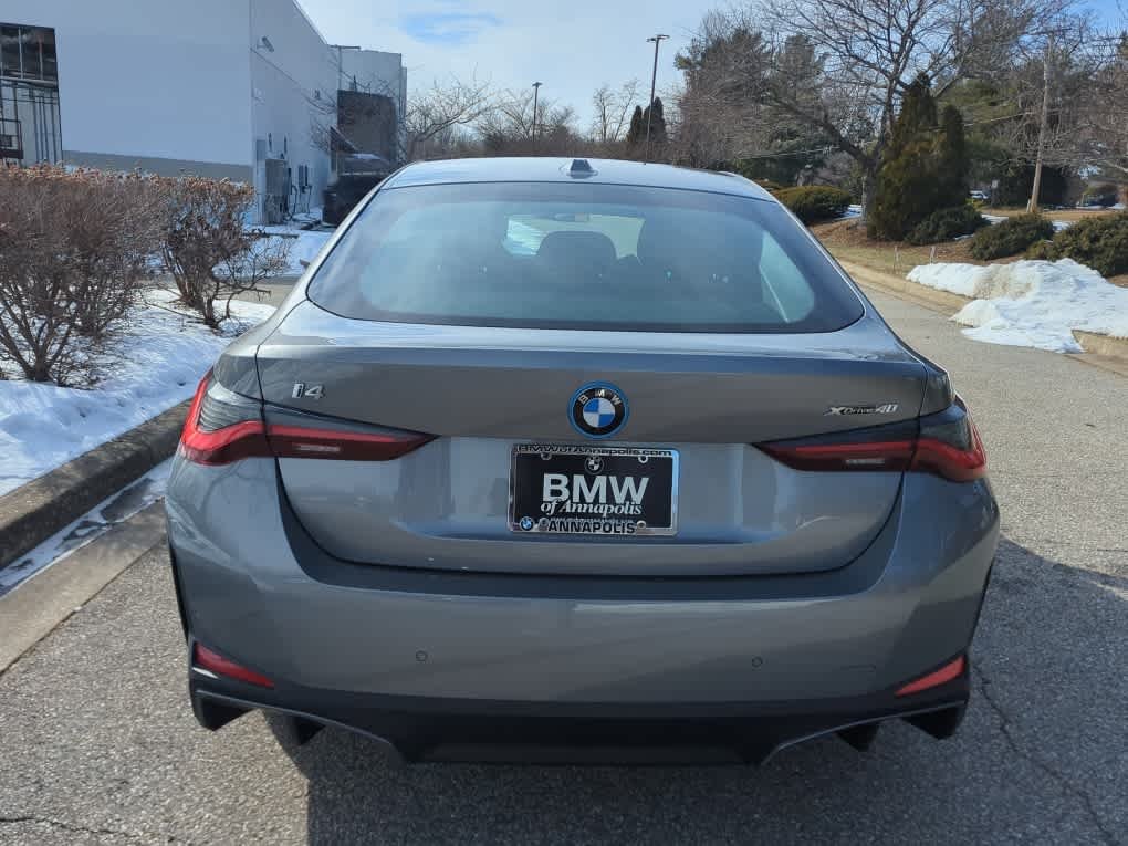 Used 2025 Skyscraper Grey Metallic BMW xDrive40 image 11