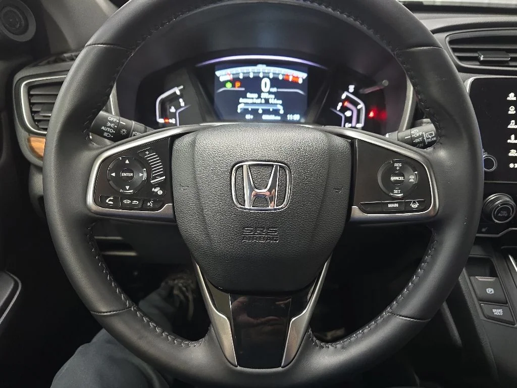 Used 2018 Basque Red Pearl II Honda Touring image 19
