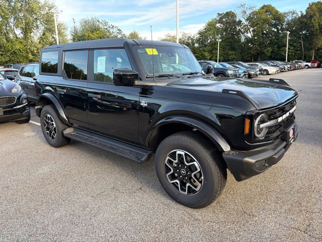 New 2026 Black Ford Outer Banks image 1