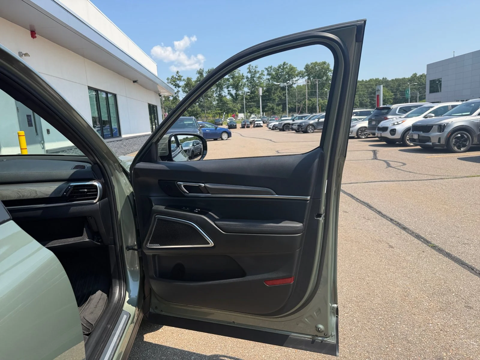 Used 2025 Jungle Green Kia SX-Prestige X-Line image 33