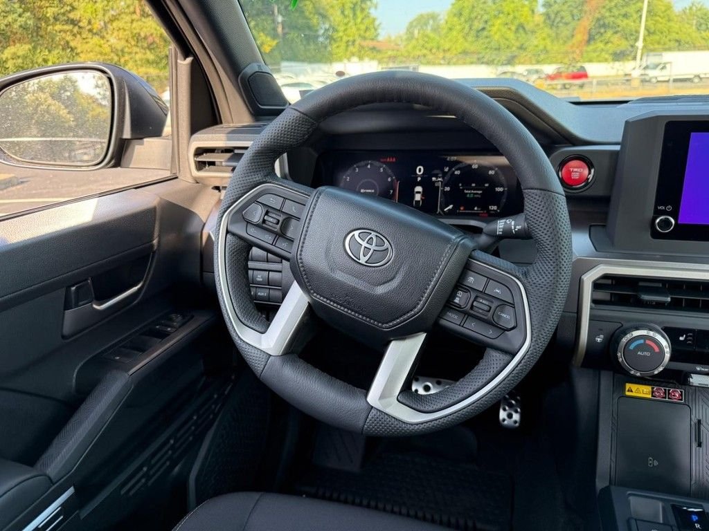 2025 Toyota Tacoma TRD Sport - Photo 9