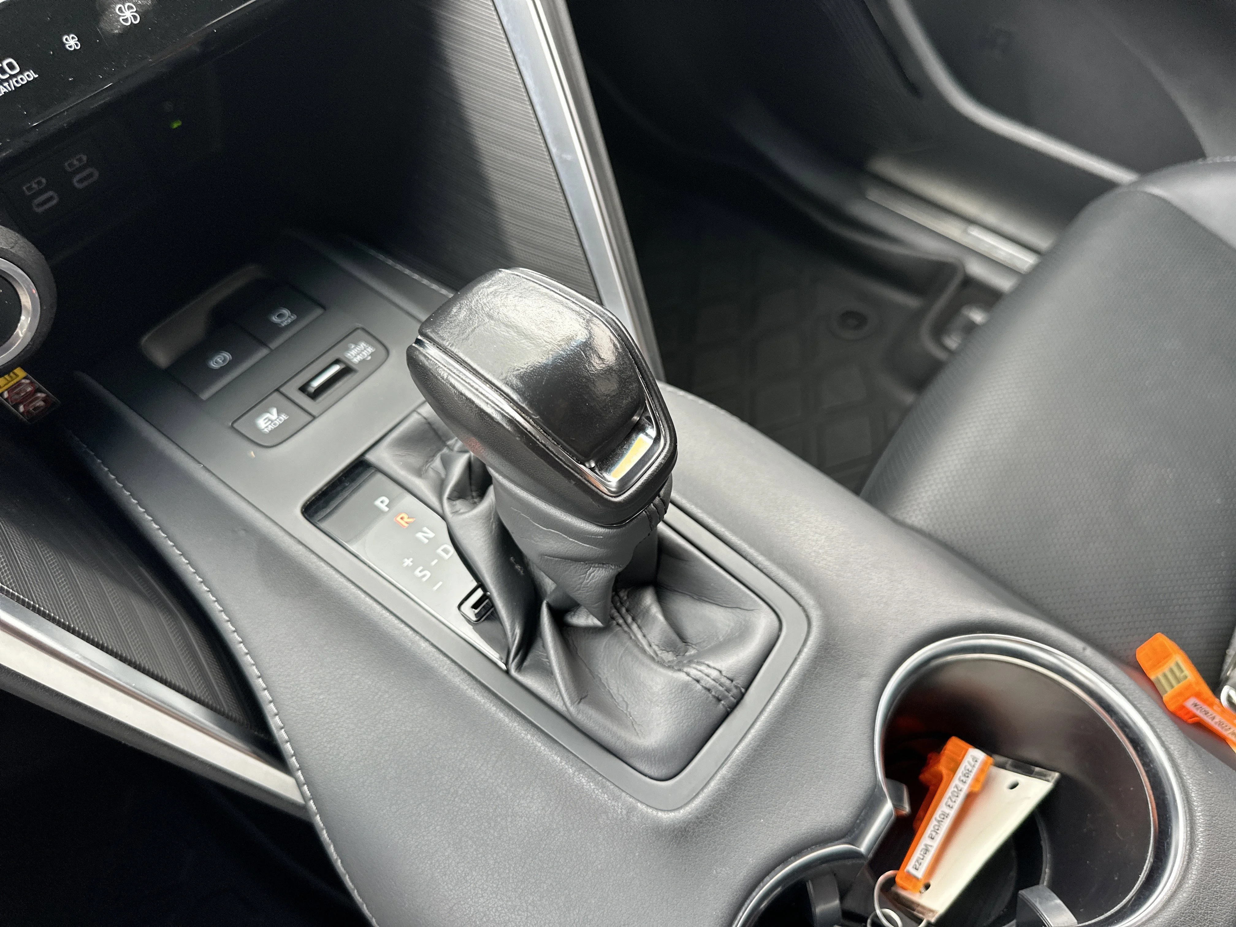 Used 2023 Coastal Gray Metallic Toyota Limited image 31