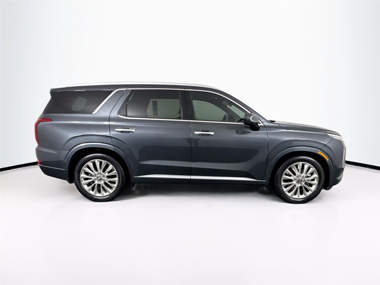 Used 2020 Steel Graphite Hyundai Limited image 11