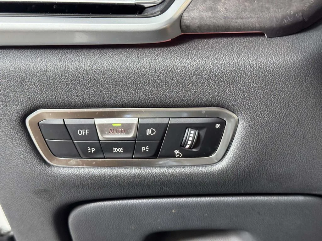 Certified Used 2023 White BMW xDrive40i image 19