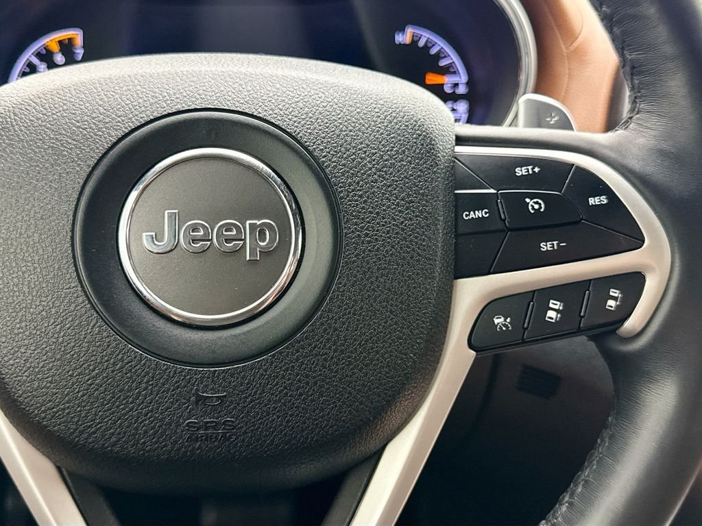 Used 2018 Crystal Metallic Jeep Summit image 12