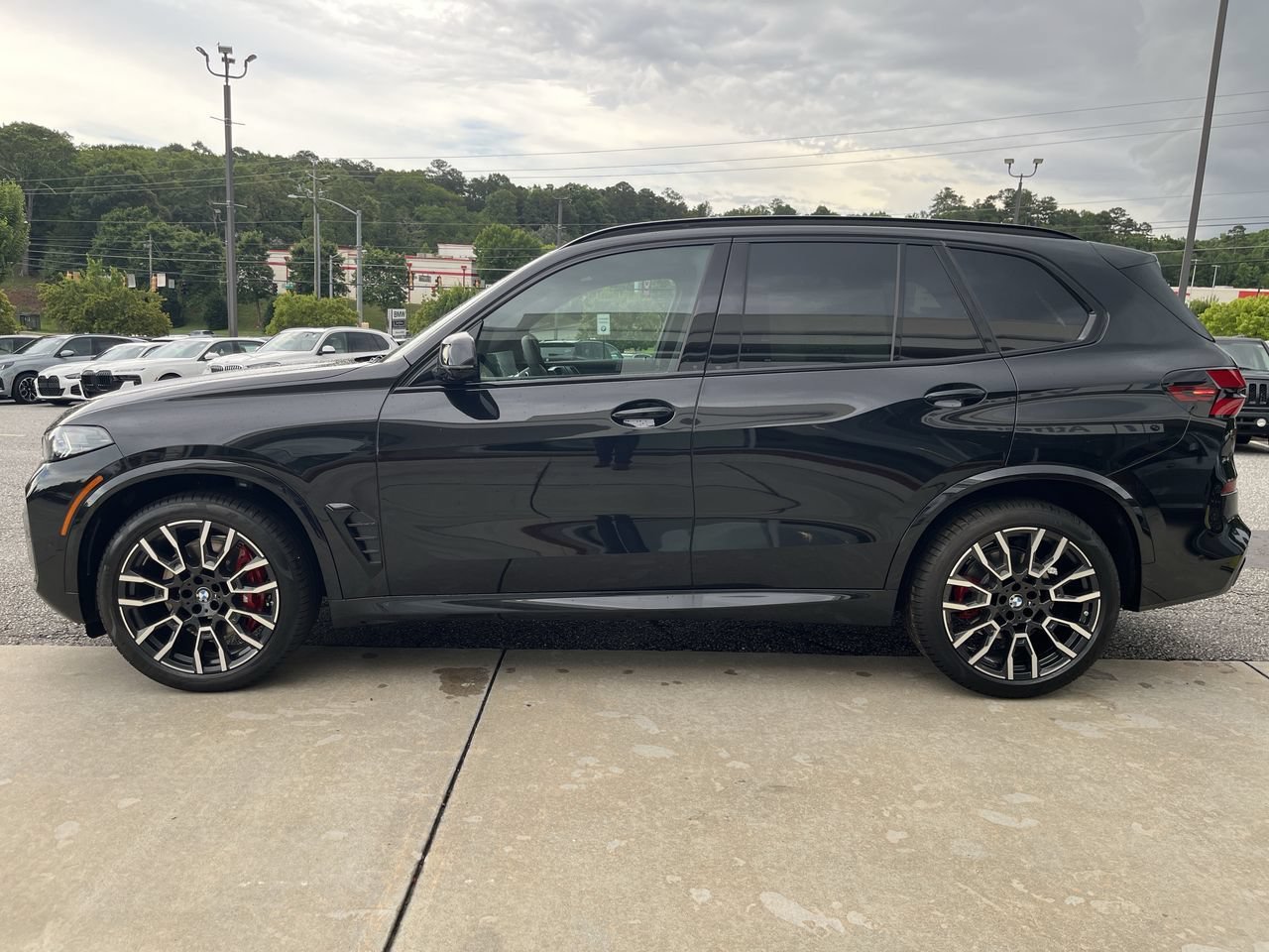 New 2026 Black Sapphire Metallic BMW xDrive40i image 5